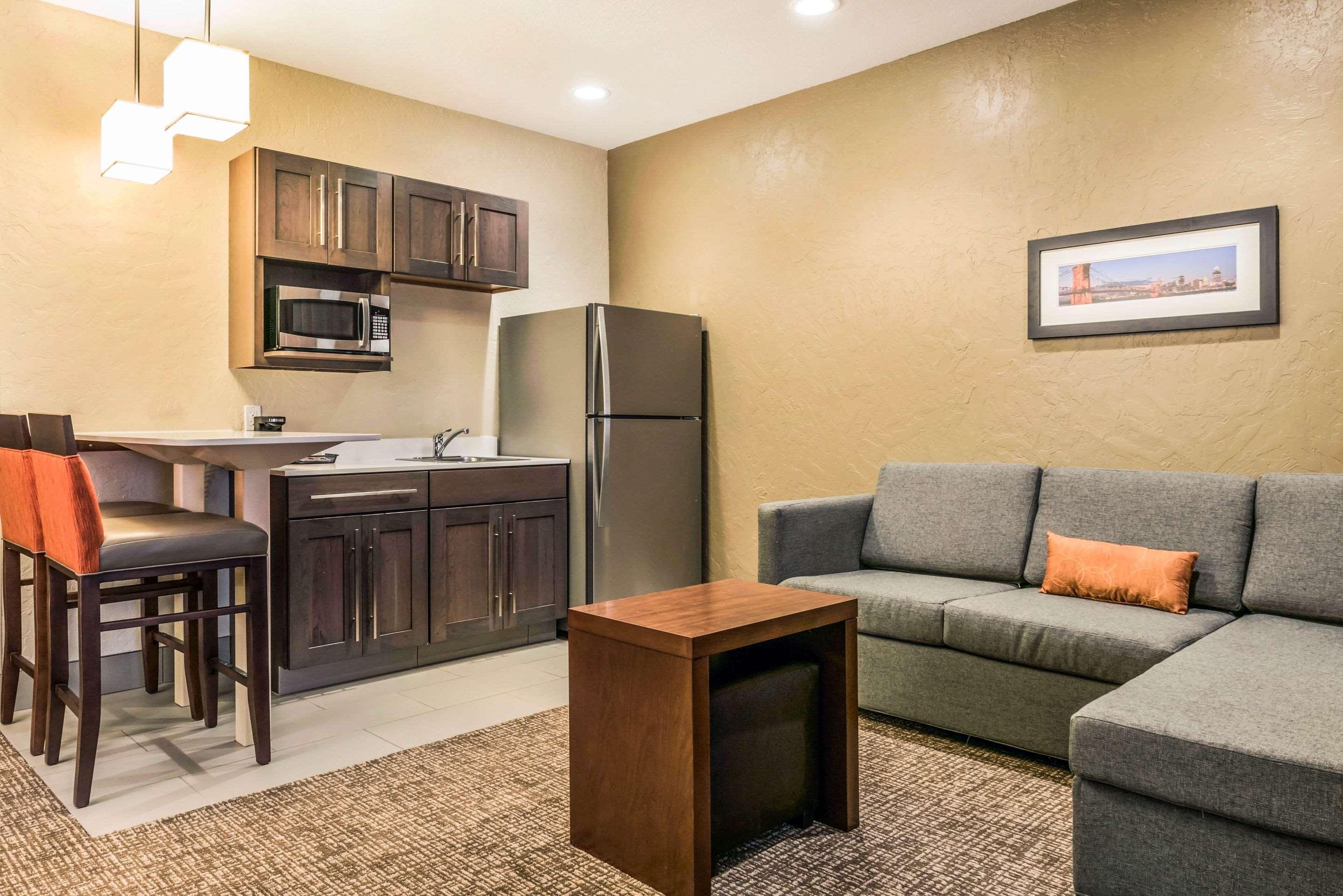 Comfort Suites Florence - Cincinnati South Zewnętrze zdjęcie