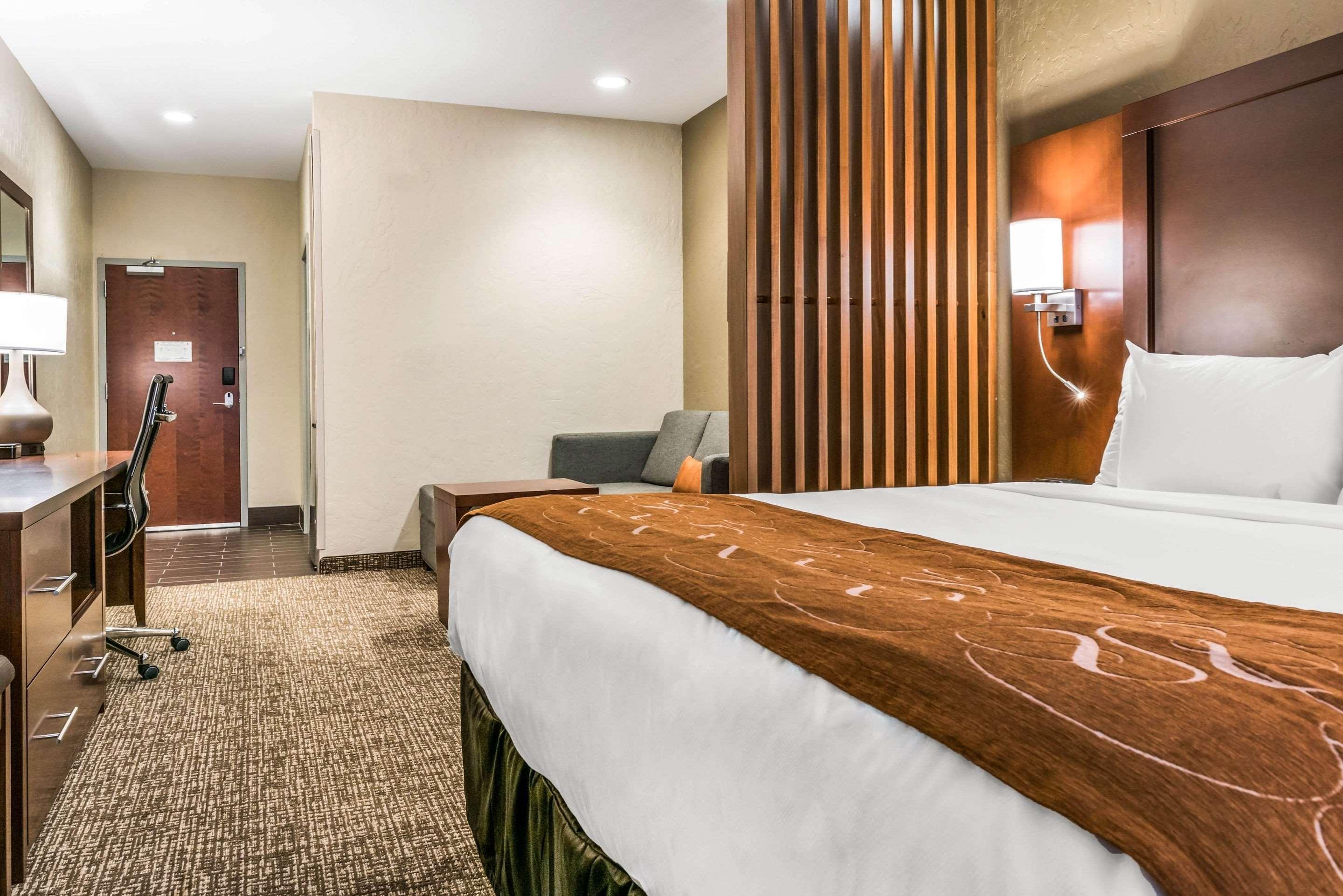 Comfort Suites Florence - Cincinnati South Zewnętrze zdjęcie