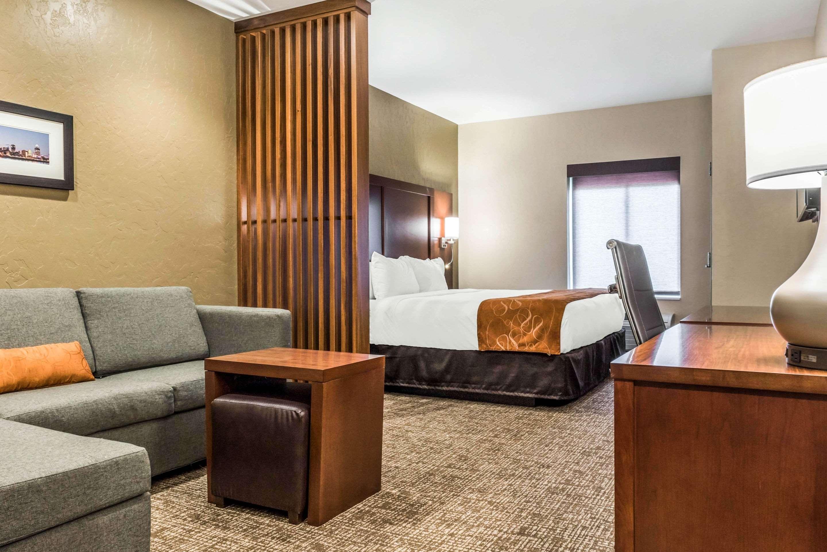 Comfort Suites Florence - Cincinnati South Zewnętrze zdjęcie